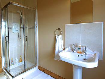 Ensuite Badezimmer im ersten Stock